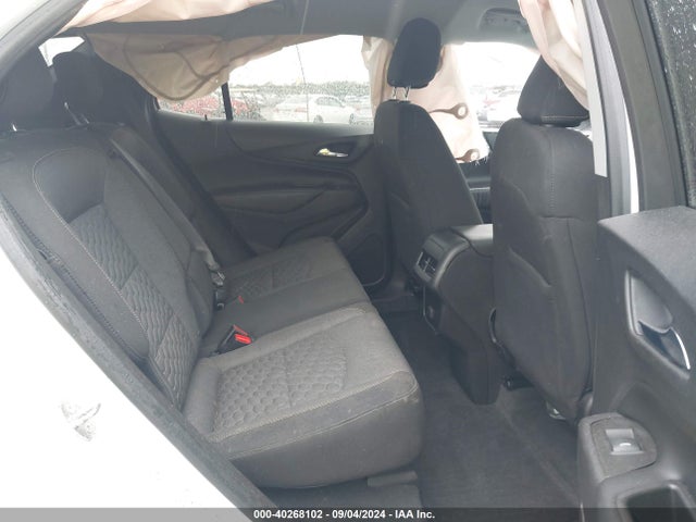 3GNAXJEV1JL373263 Chevrolet EQUINOX LT