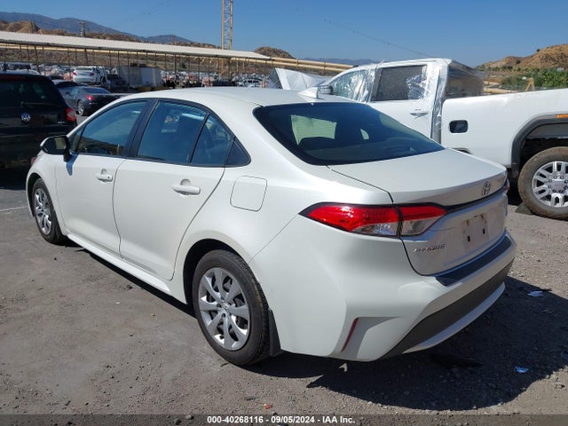 Toyota COROLLA LE 2021 JTDEPMAE7MJ174005 Image 3