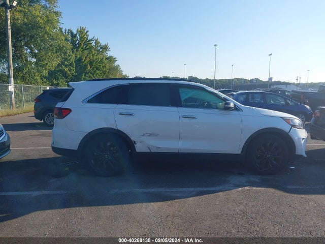 KIA Sorento 3.3l S 2019 5XYPG4A52KG593711 Image 13