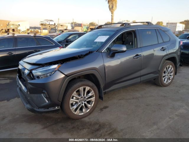 2T3A1RFV6NC272582 Toyota Rav4 Xle Premium