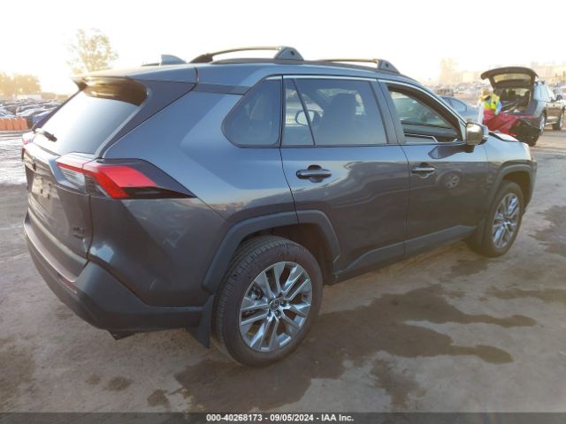 2T3A1RFV6NC272582 Toyota Rav4 Xle Premium