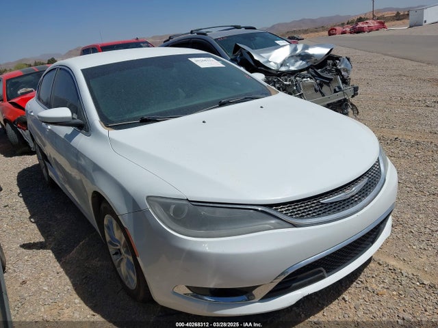 Chrysler 200 C 2015 1C3CCCCG3FN632019 Image 13