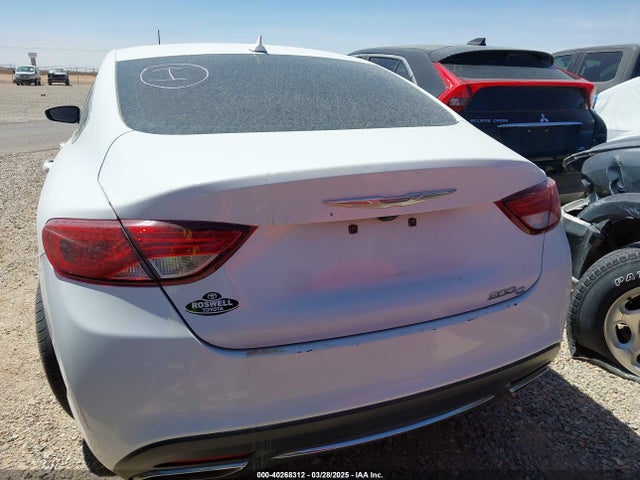 Chrysler 200 C 2015 1C3CCCCG3FN632019 Image 15