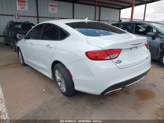 Chrysler 200 C 2015 1C3CCCCG3FN632019 Image 3