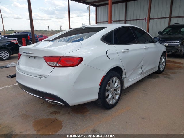 Chrysler 200 C 2015 1C3CCCCG3FN632019 Image 4