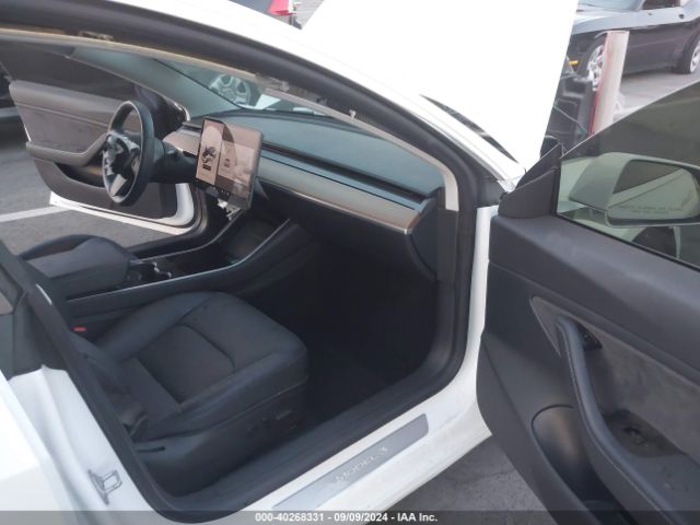 5YJ3E1EB7JF072718 Tesla Model 3 Long Range/performance
