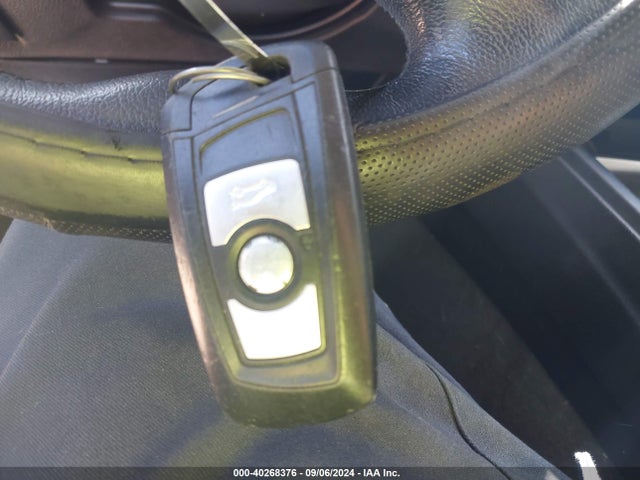 WBA3A5C52FF609446 BMW 328I