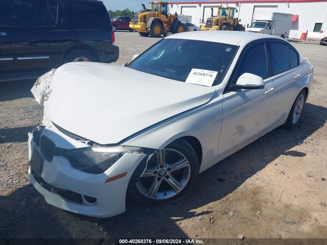 BMW 328I 2015 WBA3A5C52FF609446 Image 2