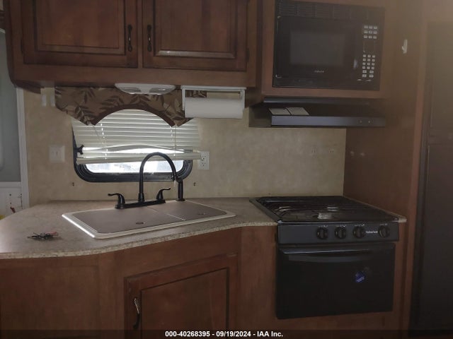 2012 Coachmen Catalina Series M32 მანქანა იყიდება აუქციონზე, vin: 5ZT2CAXB3CT002808, აუქციონის ნომერი: 40268395