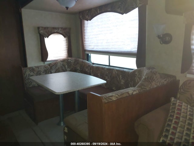 2012 Coachmen Catalina Series M32 მანქანა იყიდება აუქციონზე, vin: 5ZT2CAXB3CT002808, აუქციონის ნომერი: 40268395
