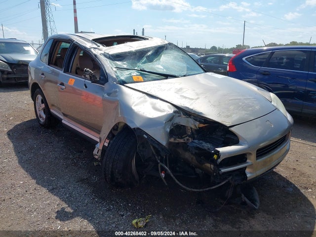 2004 PORSCHE CAYENNE WP1AB29P34LA70637 Photo 0