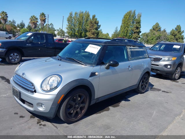 2010 MINI COOPER CLUBMAN WMWML3C58ATX38224 Photo 1