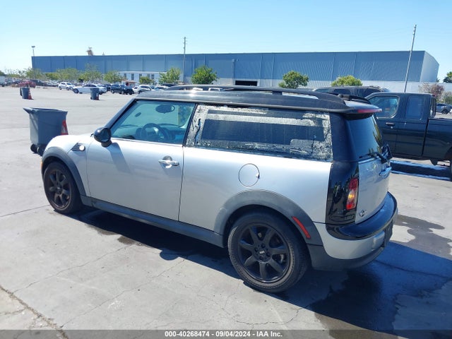 2010 MINI COOPER CLUBMAN WMWML3C58ATX38224 Photo 2