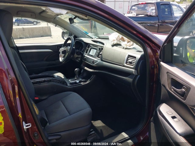 Toyota Highlander Le 2019 5TDBZRFH4KS741591 Image 5