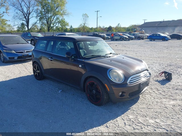 2010 MINI COOPER CLUBMAN WMWML3C52ATX51910 Photo 0
