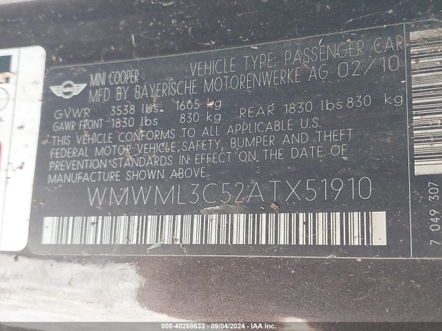 2010 MINI COOPER CLUBMAN WMWML3C52ATX51910 Photo 8