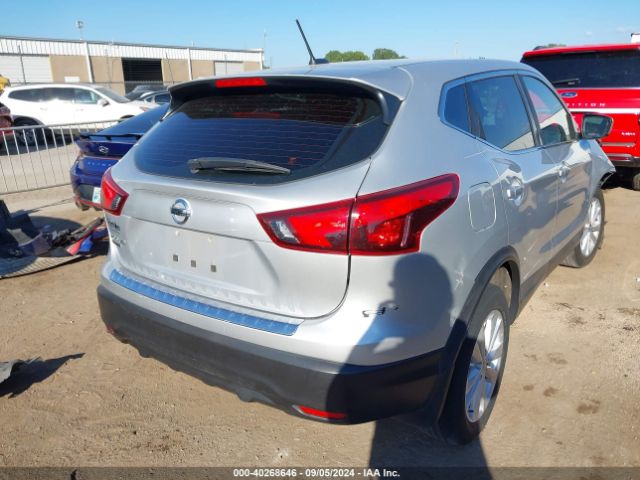JN1BJ1CP3HW028343 Nissan Rogue Sport S