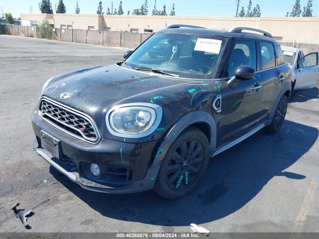 2018 MINI COUNTRYMAN WMZYT3C32J3E00808 Photo 1