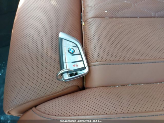5UXCW2C01N9M28759 BMW X7 Xdrive40i
