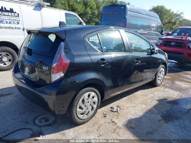 JTDKDTB31G1589554 Toyota Prius C Two