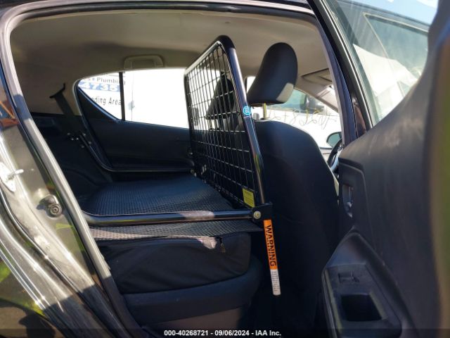 JTDKDTB31G1589554 Toyota Prius C Two