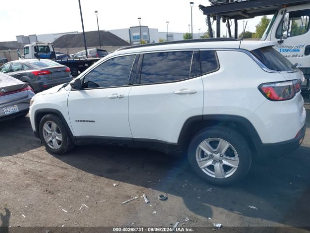 3C4NJCBB4NT205253 Jeep Compass Latitude Fwd
