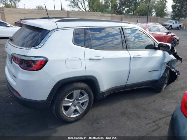 3C4NJCBB4NT205253 Jeep Compass Latitude Fwd