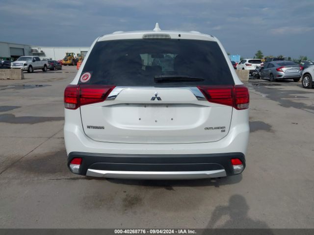 JA4AD3A32HZ053562 Mitsubishi Outlander Se
