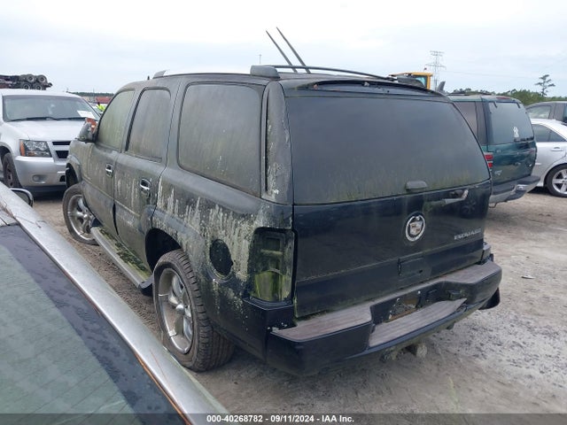 2006 CADILLAC ESCALADE 1GYEC63N76R109948 Photo 2