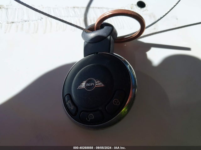 2011 MINI COOPER COUNTRYMAN WMWZB3C51BWM00267 Photo 10