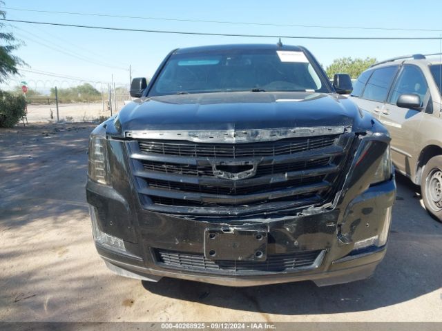 1GYS3MKJ4FR557926 Cadillac Escalade Luxury