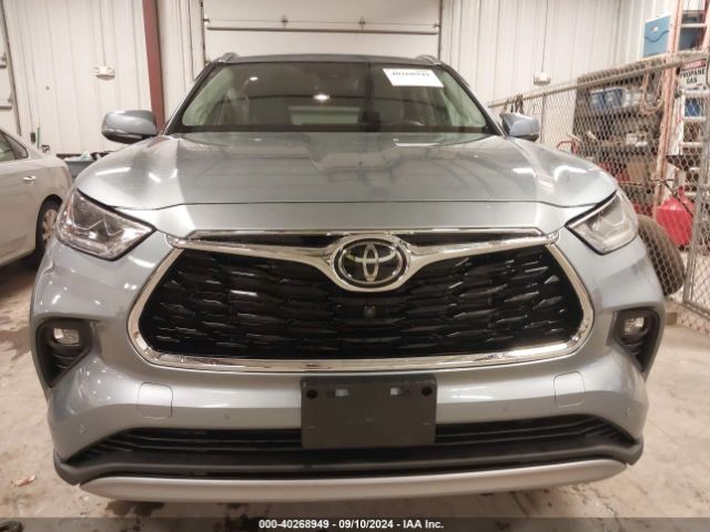 5TDFZRBH4MS110270 Toyota Highlander Platinum