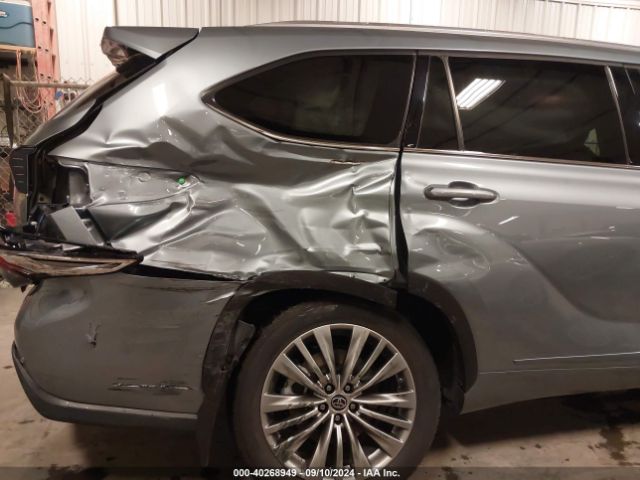 5TDFZRBH4MS110270 Toyota Highlander Platinum