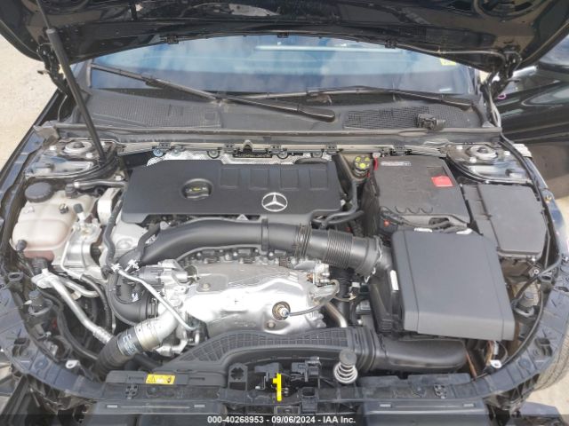 W1K3G4FB9NJ360478 Mercedes-Benz A 220 4matic