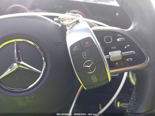 W1K3G4FB9NJ360478 Mercedes-Benz A 220 4matic