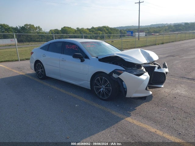 2019 4T1BZ1FB4KU009935 main image