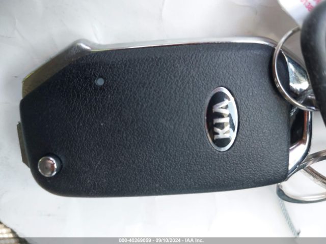 3KPF24AD4KE005581 KIA FORTE FE