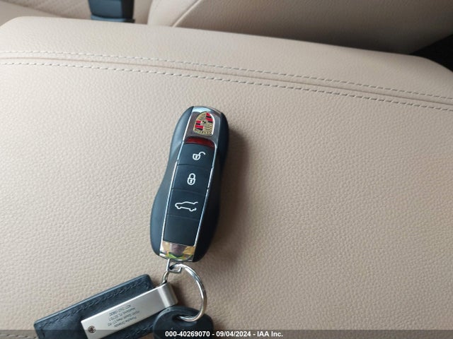 2013 PORSCHE CAYENNE WP1AB2A20DLA85953 Photo 10