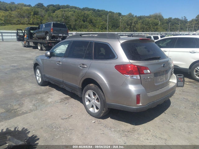 Subaru Outback 2.5i Premium 2014 4S4BRBCC5E3215939 Image 3