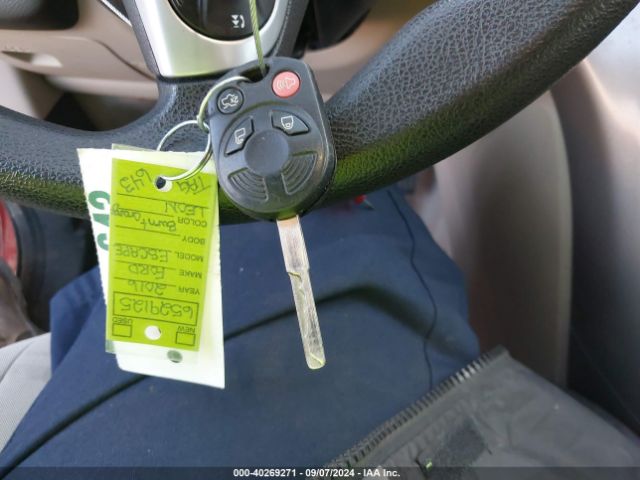 1FMCU0GX6GUC25462 Ford ESCAPE SE