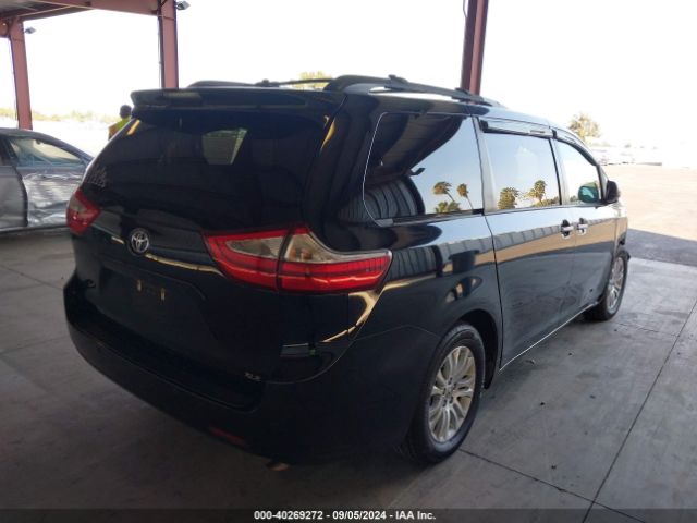 5TDYK3DC7GS765250 Toyota Sienna Xle 8 Passenger