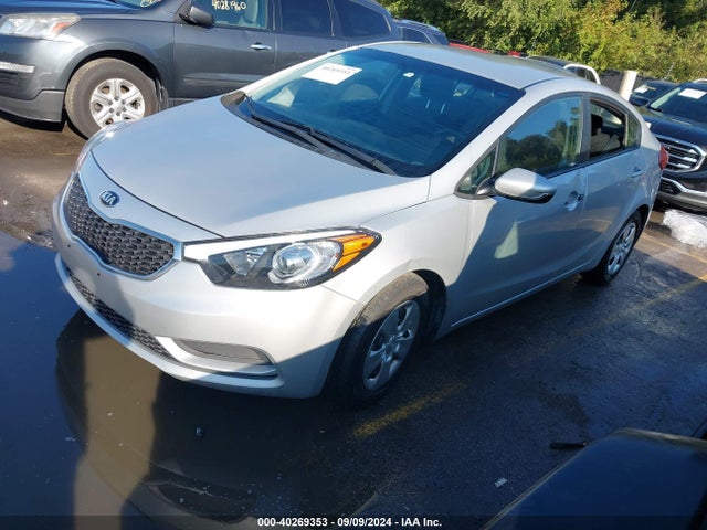KIA FORTE LX 2016 KNAFK4A63G5611035 Image 2