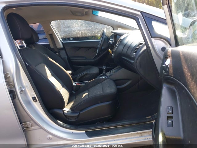 KIA FORTE LX 2016 KNAFK4A63G5611035 Image 5