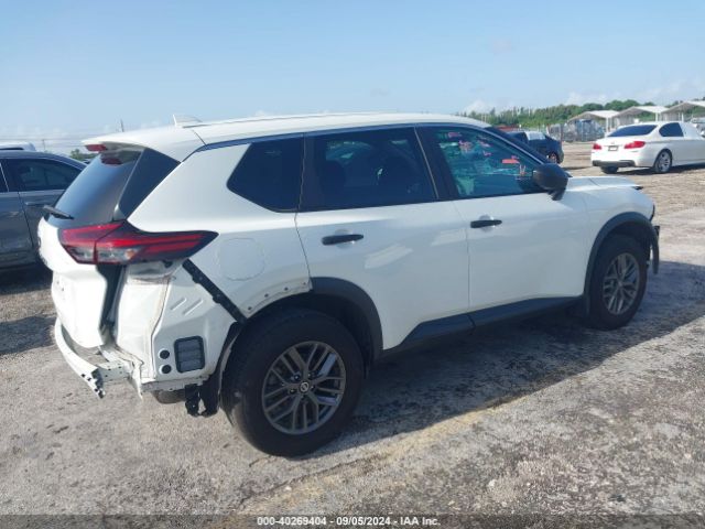 5N1AT3AA2MC698597 Nissan Rogue S Fwd