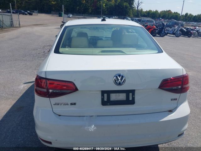 3VWDB7AJ1JM244148 Volkswagen Jetta 1.4t Se/1.4t Wolfsburg Edition