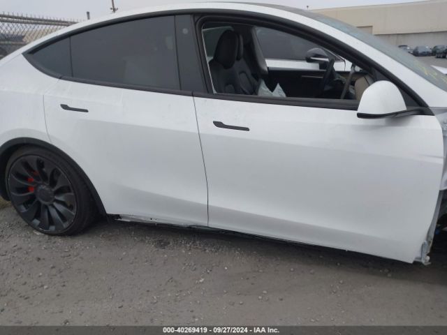 7SAYGDEF4NF539865 Tesla Model Y Performance Dual Motor All-wheel Drive