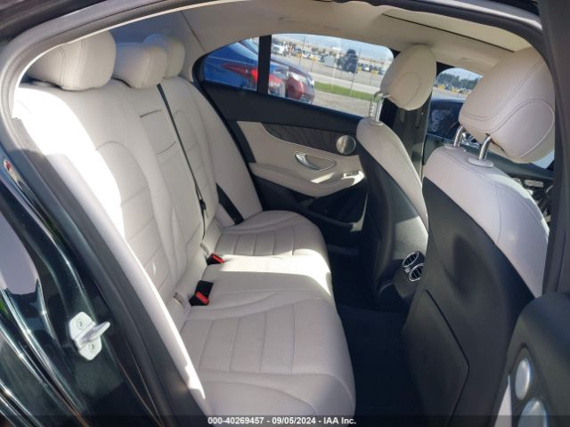 55SWF4JB4FU067905 Mercedes-Benz C 300 Luxury/sport