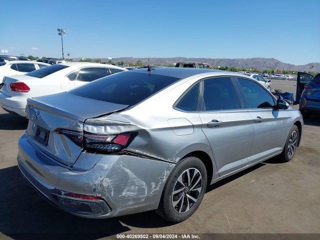 3VWCM7BU6NM015047 Volkswagen Jetta 1.5t S