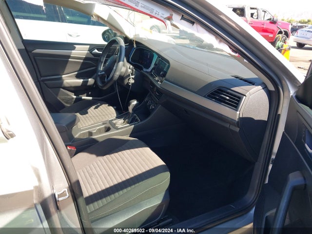 3VWCM7BU6NM015047 Volkswagen Jetta 1.5t S