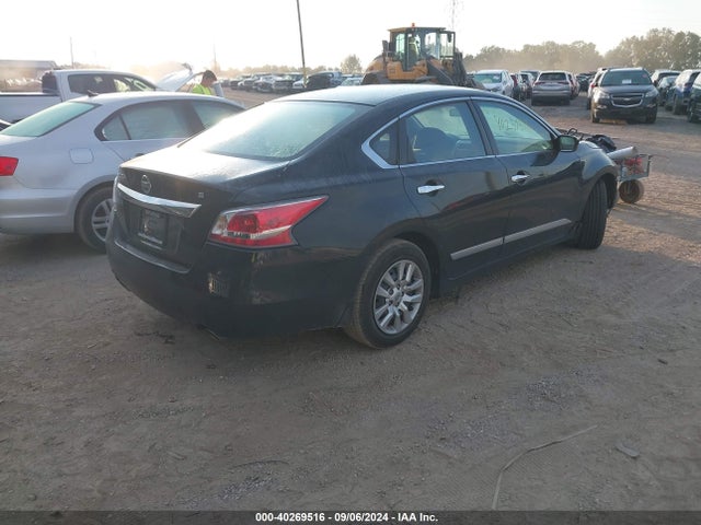 Nissan Altima 2.5 S 2015 1N4AL3AP5FC126084 Image 4
